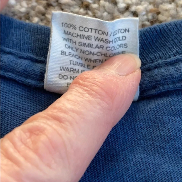 •Abercrombie and Fitch• Original Vintage Tee EUC - Picture 4 of 8